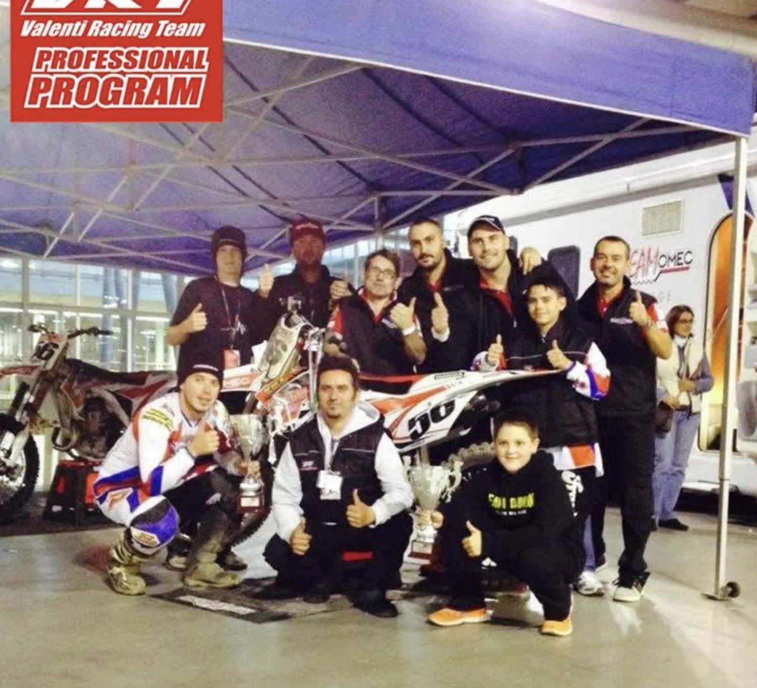 Kyle Regal e squadra VRT · EICMA 2013